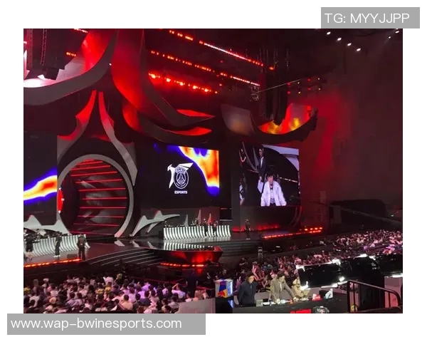 电竞新闻洲际赛分析BLG在比赛中的速度表现与战术运用探讨